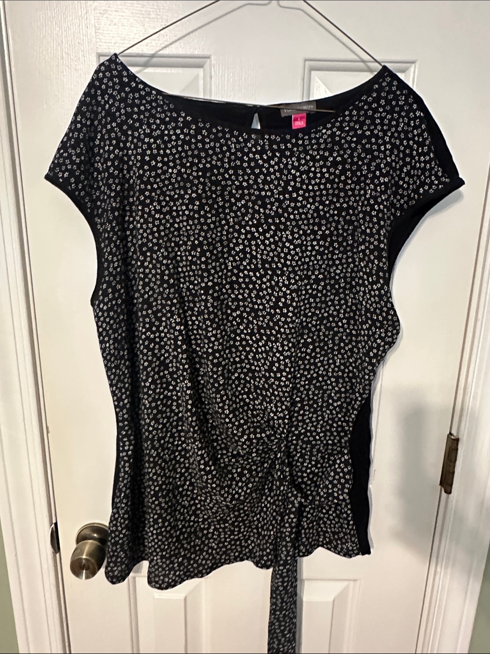 Vince Camuto Black Floral Tie-Front Blouse